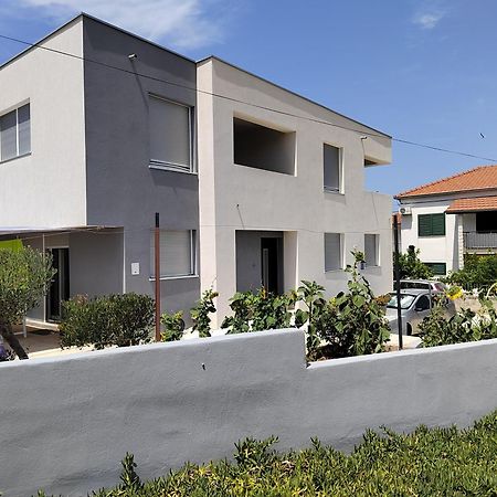 Tiamar Apartment Slatine Exterior photo