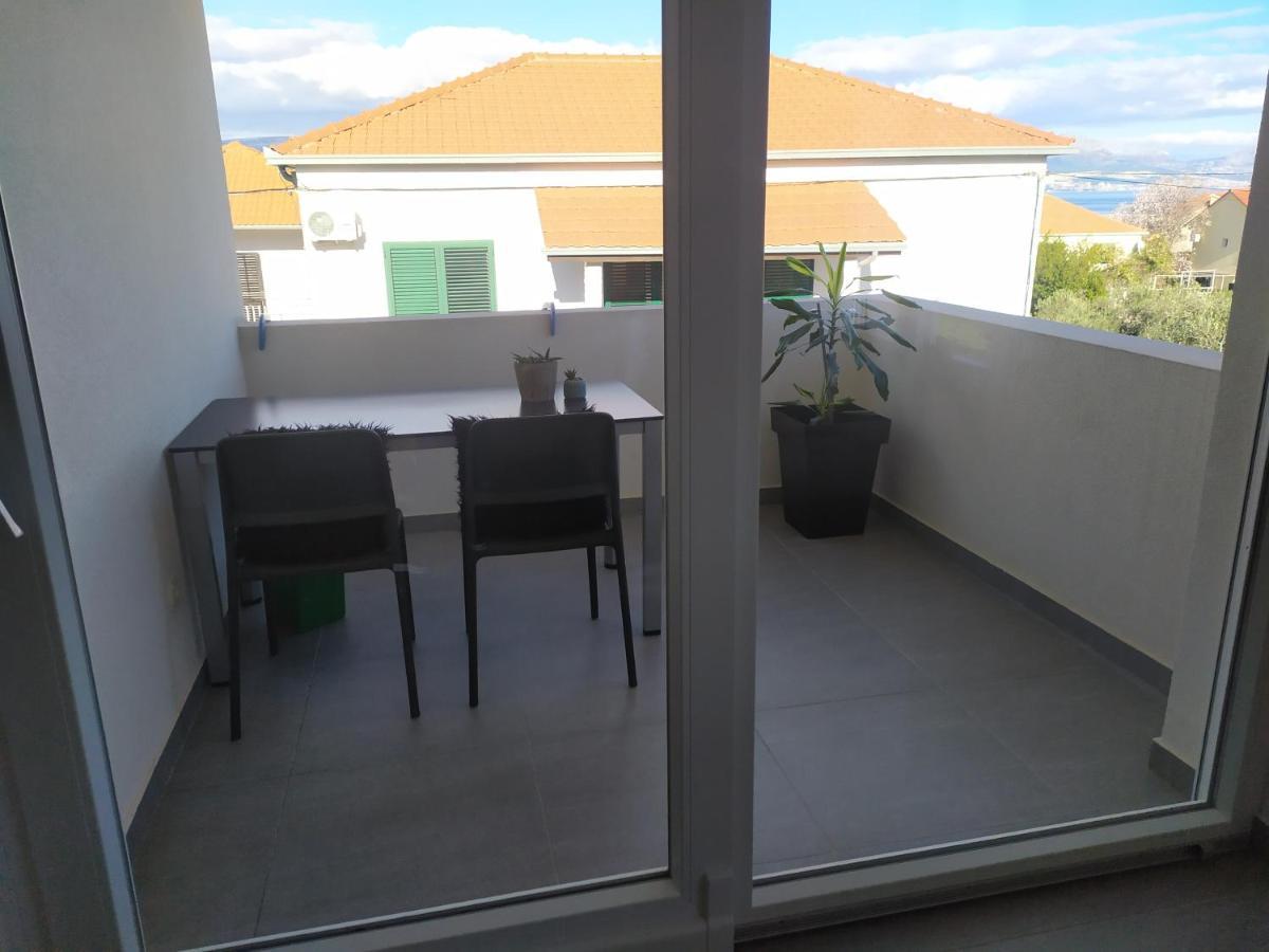 Tiamar Apartment Slatine Exterior photo