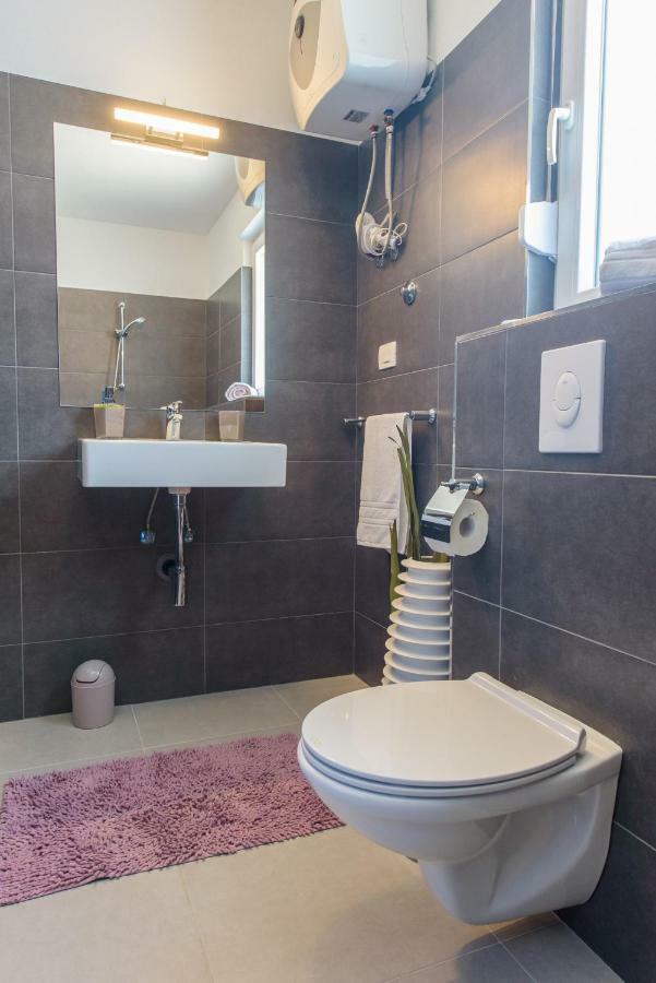 Tiamar Apartment Slatine Exterior photo